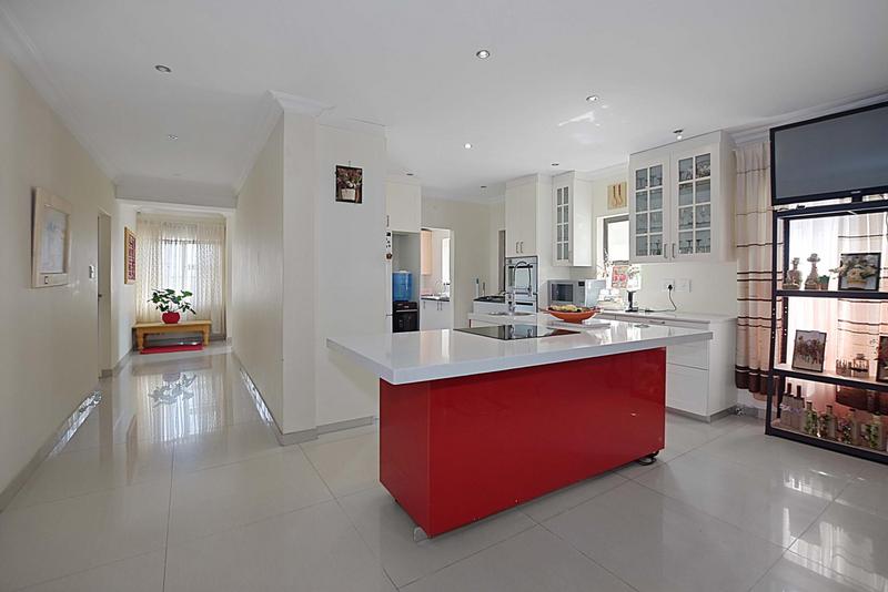 5 Bedroom Property for Sale in Parklands Western Cape